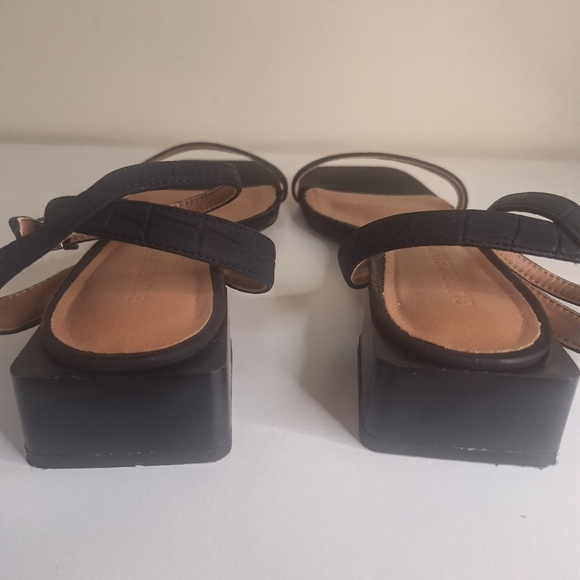 Gabrielle Union April Faux Leather Croc Embossed Ankle Sandals Size 10 - Picture 7 of 10